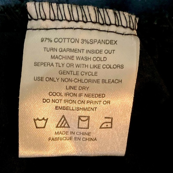 Vintage Rocawear Black‎ Women’s Shirt with Side Ruching and Bedazzled Back - Picture 9 of 14